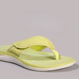 clarks Women Glide Bay Thong-Strap Flat Sandals image 5