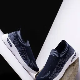 champs Women Knitted Low-Top Slip-On Shoes image 5