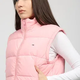 tommy hilfiger Women Quilted Essential Cropped Puffer Jacket image 5
