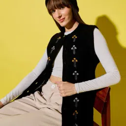 clapton Women Black Woolen Sleeveless Cardigan  image 5