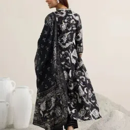 r r brothers Women Floral Print Anarkali Kurta Suit Set image 5