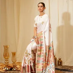 kasee Women Printed Saree with Contrast Border image 5