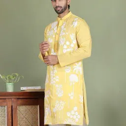 jompers Men Embroidery Long Kurta image 5