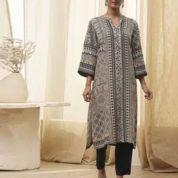 biba Women Printed Straight Kurta image 5