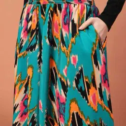 leia Women Printed Flared Skirt with Elasticated Waistband image 5