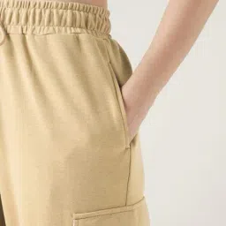 bewakoof Women's Ginger Root Super Loose Fit Cargo Joggers image 5