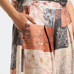 svrnaa by azorte Floral Print Mid-Rise Flared Culottes image 5