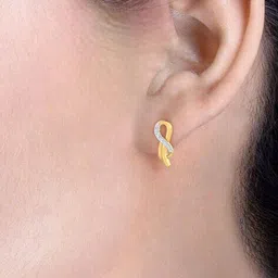 kuberbox Yellow Gold Cecelia Winding Stud Earrings image 5