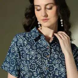 indie picks Handblock Batik Print Collared Cotton Top image 5