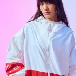 bewakoof Women Color Block Super Loose Fit Windcheater Jacket image 5