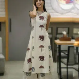 anni designer Women Printed A-Line Kurta Set image 5