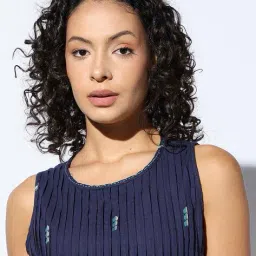 svrnaa by azorte Yarn Dyed Relaxed Fit Top image 5