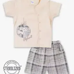 mom's love Checked Shorts & Top Set-picture-12