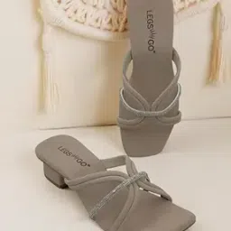 legs go Women Flat Sandals with Synthetic Leather-picture-27