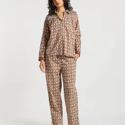 svrnaa by azorte Printed Tapered Fit Pants-picture-44