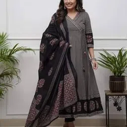 vaidehi fashion Women Chevron Print Anarkali Kurta Suit Set-picture-36