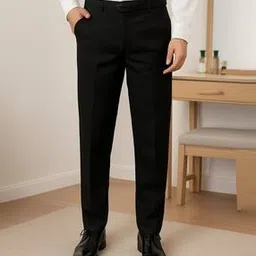 haul chic Men Slim Fit Flat-Front Trousers with Insert Pockets-picture-45