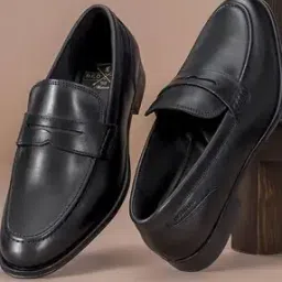 Men Genuine leather Slip-On Loafers -image-9