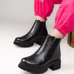 Women Ankle-Length Slip-On Boots -image-13