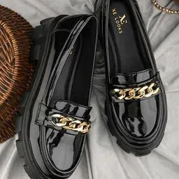 Women Embellished Round Toe Slip-On Loafers-image-44