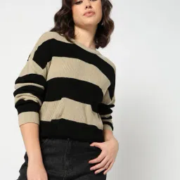 yousta Women Striped Round-Neck Pullover image 1