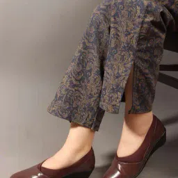 picktoes Women Slip-Ons with Synthetic Leather image 1