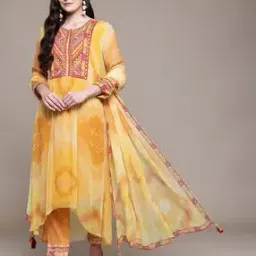 aarke ritu kumar Embroidered Kurta with Pants & Dupatta-picture-47
