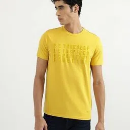 united colors of benetton Typography Embossed Crew-Neck T-Shirt-picture-46