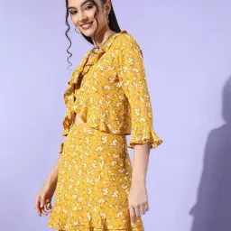 sera Women Floral Print Tie-Up Crop Shrug image 1