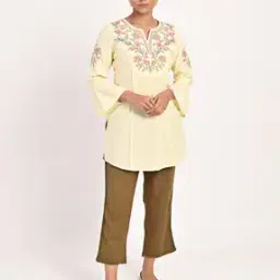 Women Embroidered Straight Fit Kurti-image-17
