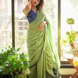 Women Saree with Contrast Border & Tassels-image-1