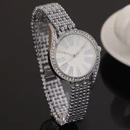 haute sauce Women Round Dial Analogue Watch    image 1