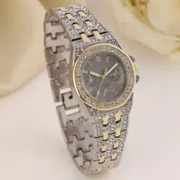 haute sauce Women Round-Dial Analogue Watch image 1