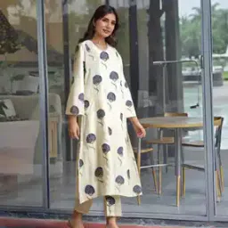 gosriki Women Floral Anarkali Kurta Set-picture-28