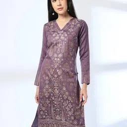 avaasa mix n' match Women V-Neck Mughal Pashmina Kurta-picture-14