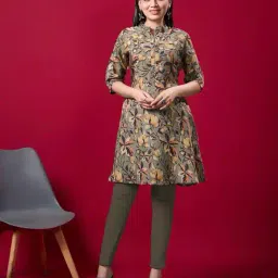 acai Women Floral Print No Darts Straight Tunic image 1