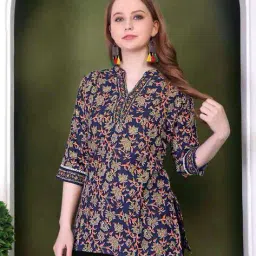 revangi Women Floral Print Stright Tunic image 1