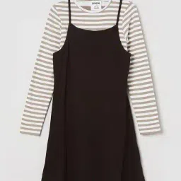 max Girls Stylised Fit T-Shirt image 1