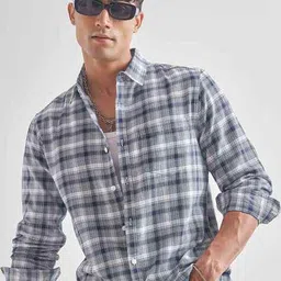 highlander Men Checked Regular Fit Shirt image 1