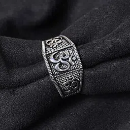 clara Men Oxidised Sterling Silver Ring-picture-31