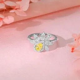 Women Sterling Silver The Fleur Ring-image-56