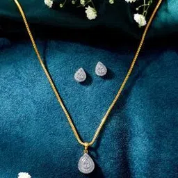 p n gadgil jewellers Women Yellow Gold Moonlit Drop Diamond -Studded Necklace & Earrings Set-picture-51