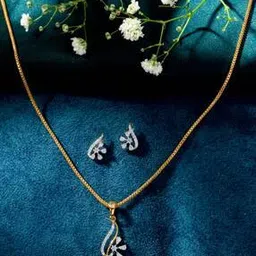 p n gadgil jewellers Women Yellow Gold Frozen Bloom Diamond-Studded Necklace & Earrings Set-picture-39