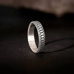 giva Men Sterling Silver Oxidised Knights Desire Ring-picture-22