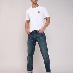 Men Lightly Washed Straight Jeans-image-25