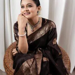 svaraa Women Woven Kanjeevaram Saree with Contrast Border-picture-44