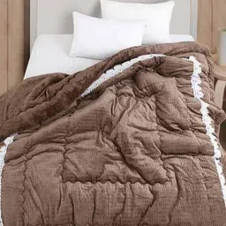 stylla Frozen Winter Single Bed Quilt image 1