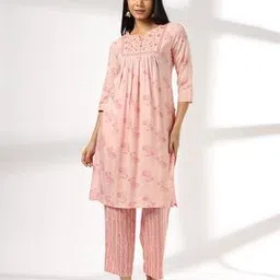 Women Floral Print Straight Kurta & Pants Set-image-44