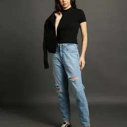 Women Lightly Washed Distressed Tapered Fit Jeans-image-9