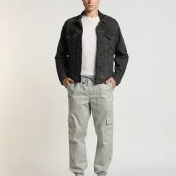 Men Relaxed Fit Cargo Pants with Flap Pockets-image-5